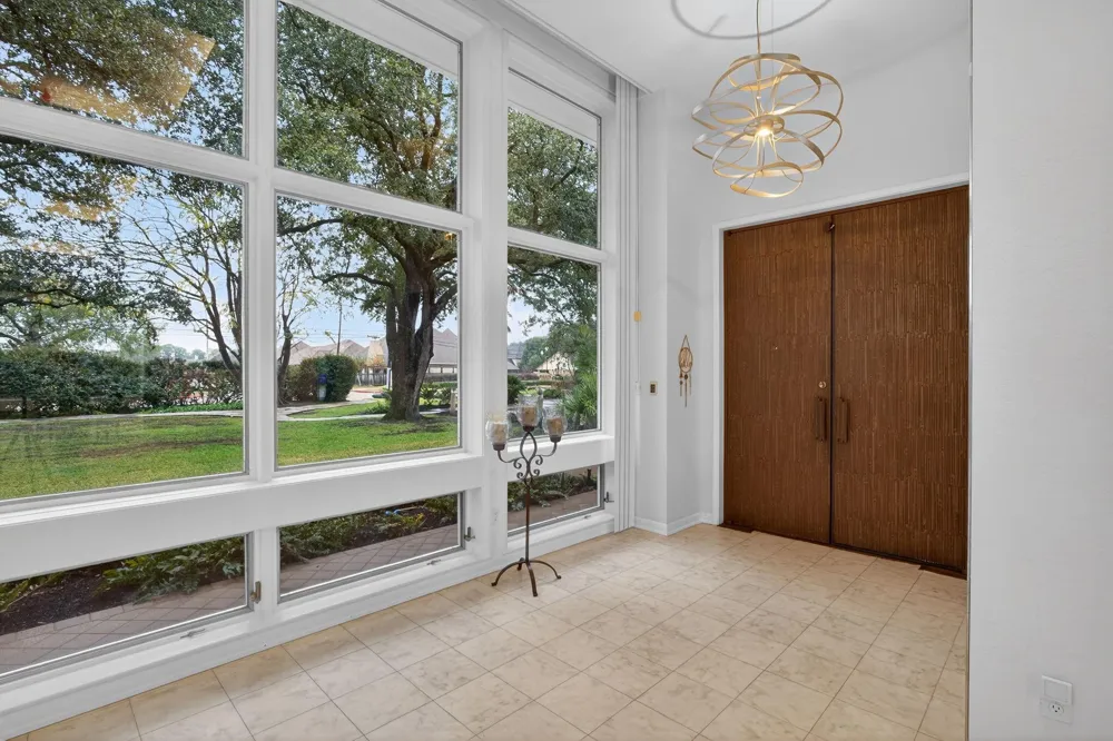 2801 Merriman Street Port Neches, TX 77651