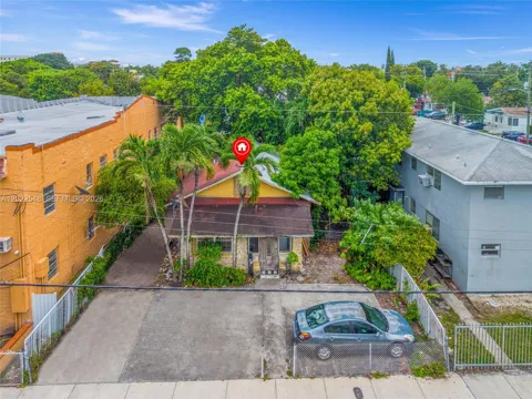 1568 SW 5th St