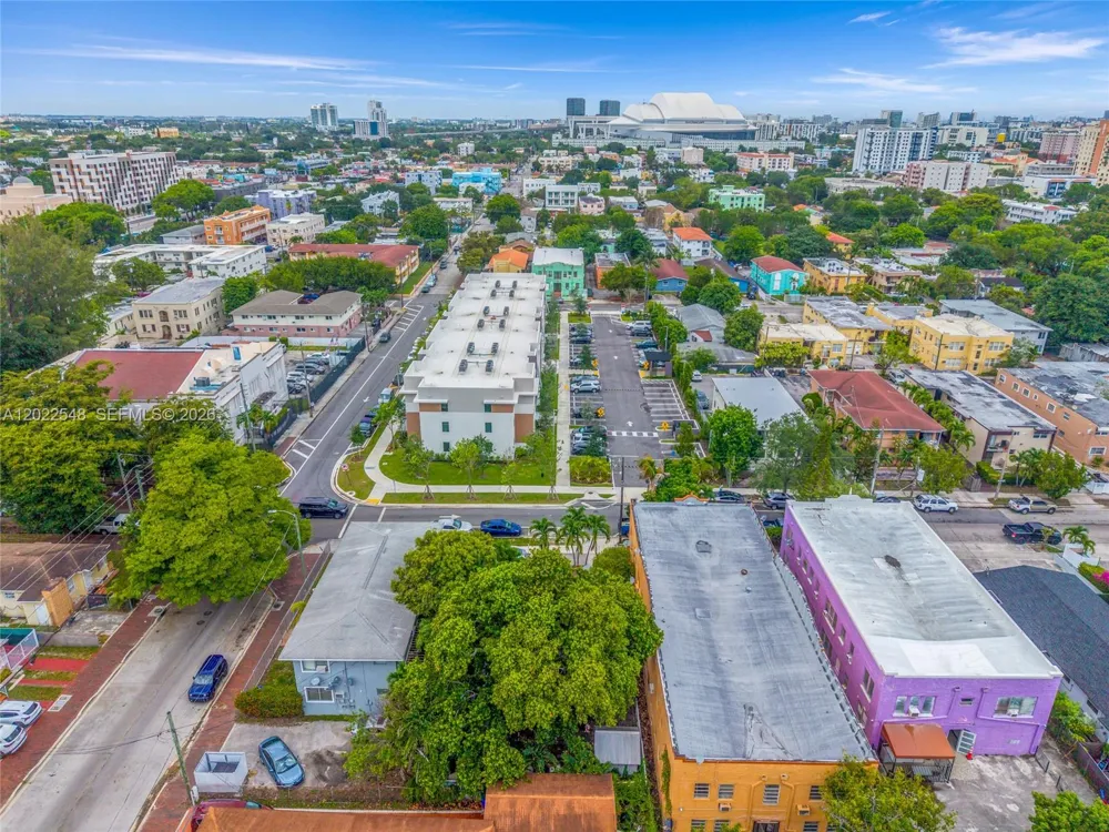 1568 SW 5th St Miami, FL 33135