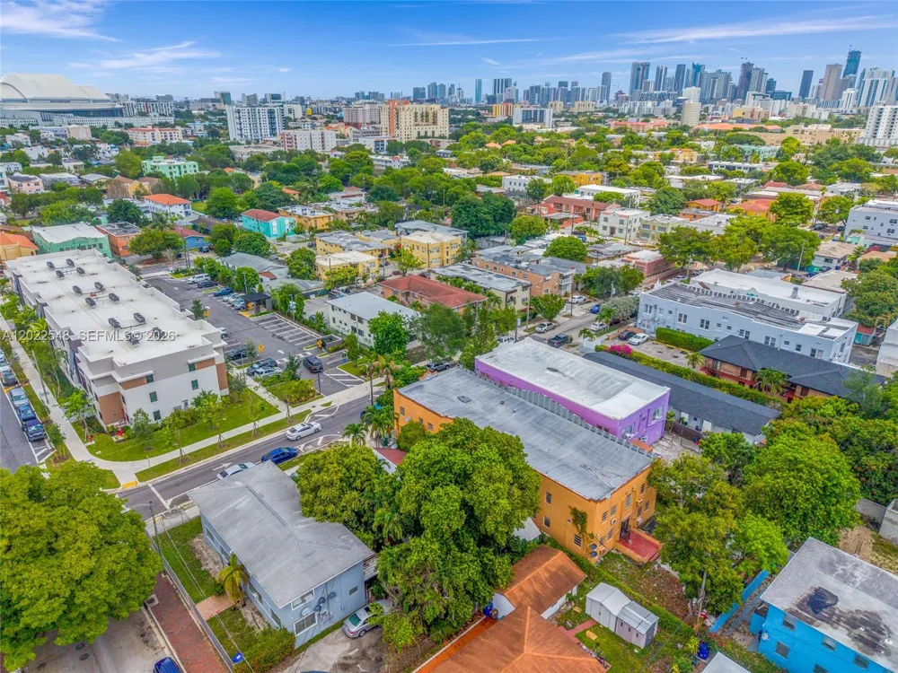 1568 SW 5th St Miami, FL 33135