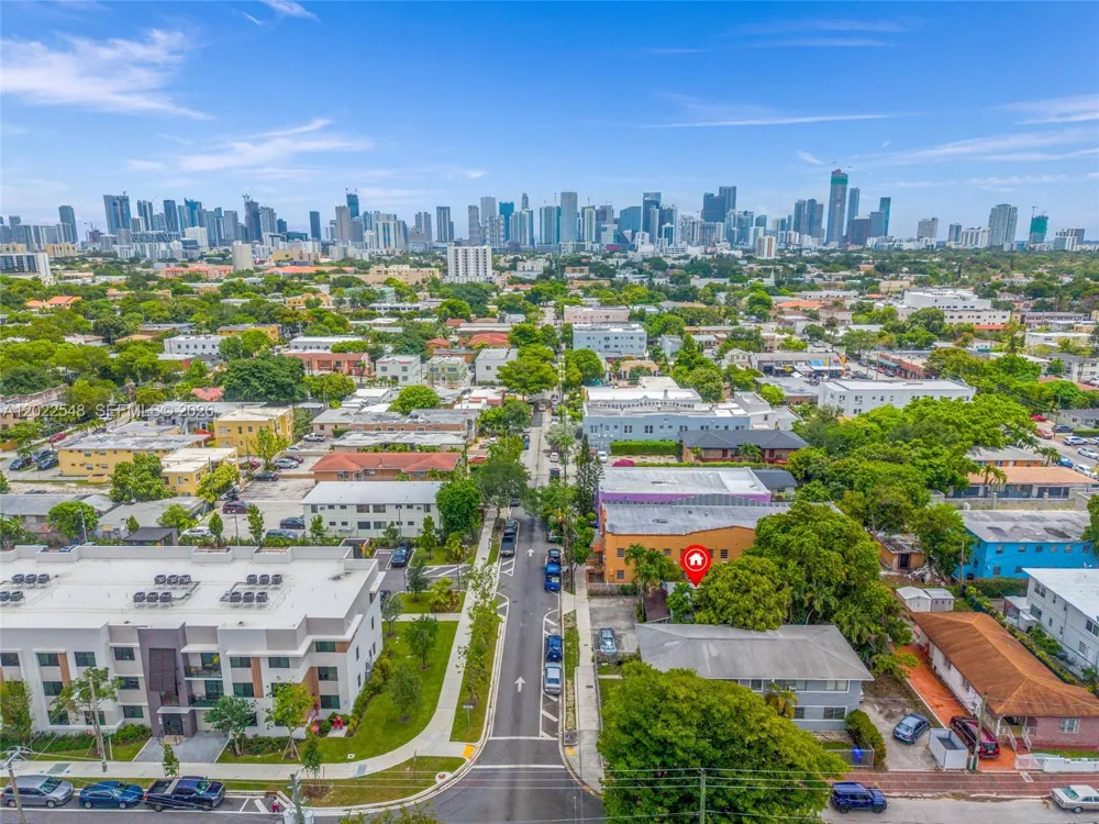 1568 SW 5th St Miami, FL 33135