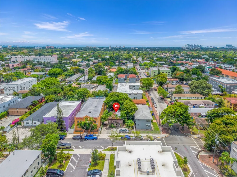 1568 SW 5th St Miami, FL 33135