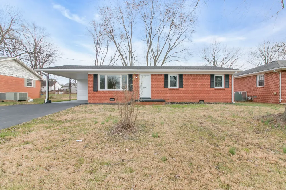 3610 Gale Ln Hopkinsville, KY 42240