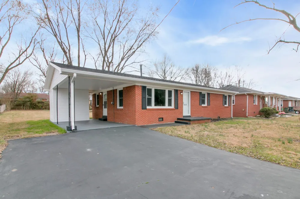 3610 Gale Ln Hopkinsville, KY 42240