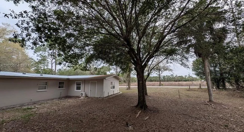 660 MISSOURI ST La Belle, FL 33935