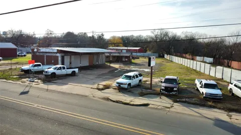 1121 Main Street