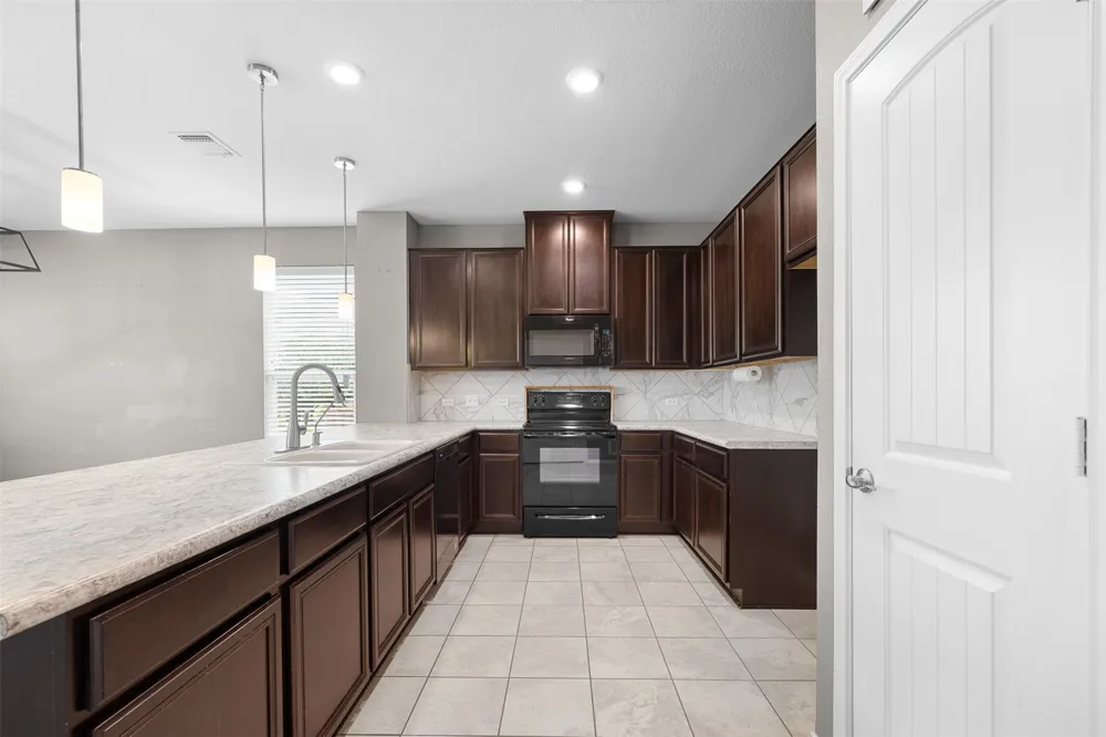 9104 Lonesome Oak Drive Temple, TX 76502