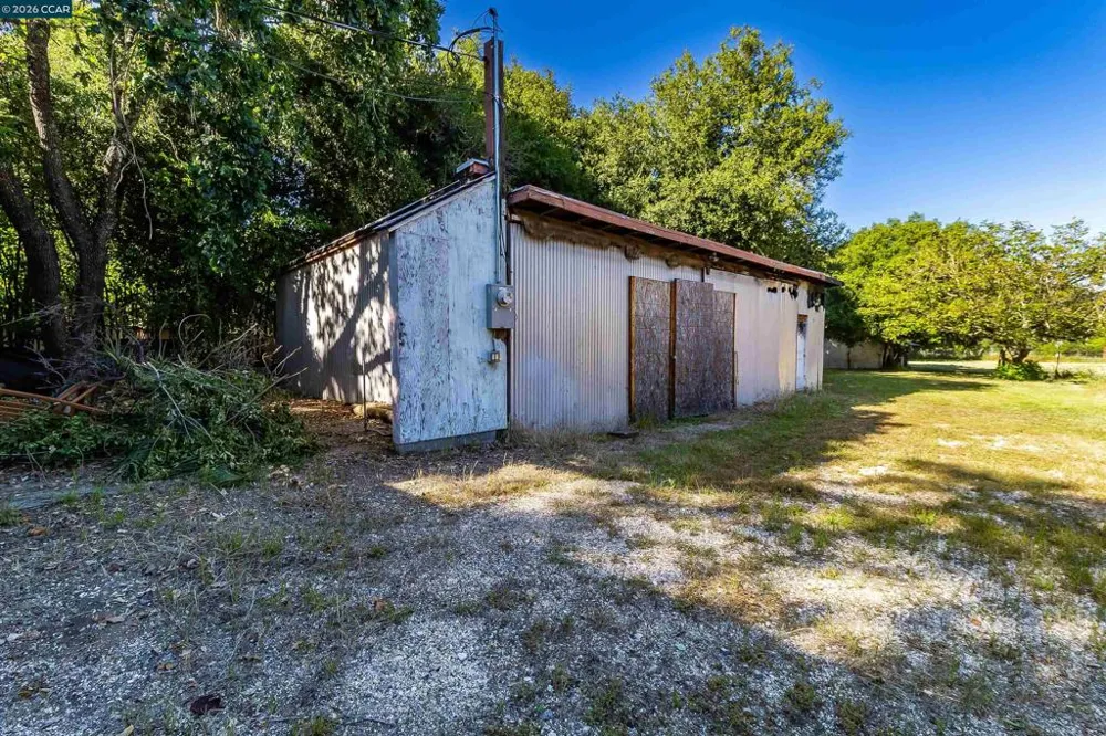 19317 Olive Ave Sonoma, CA 95476