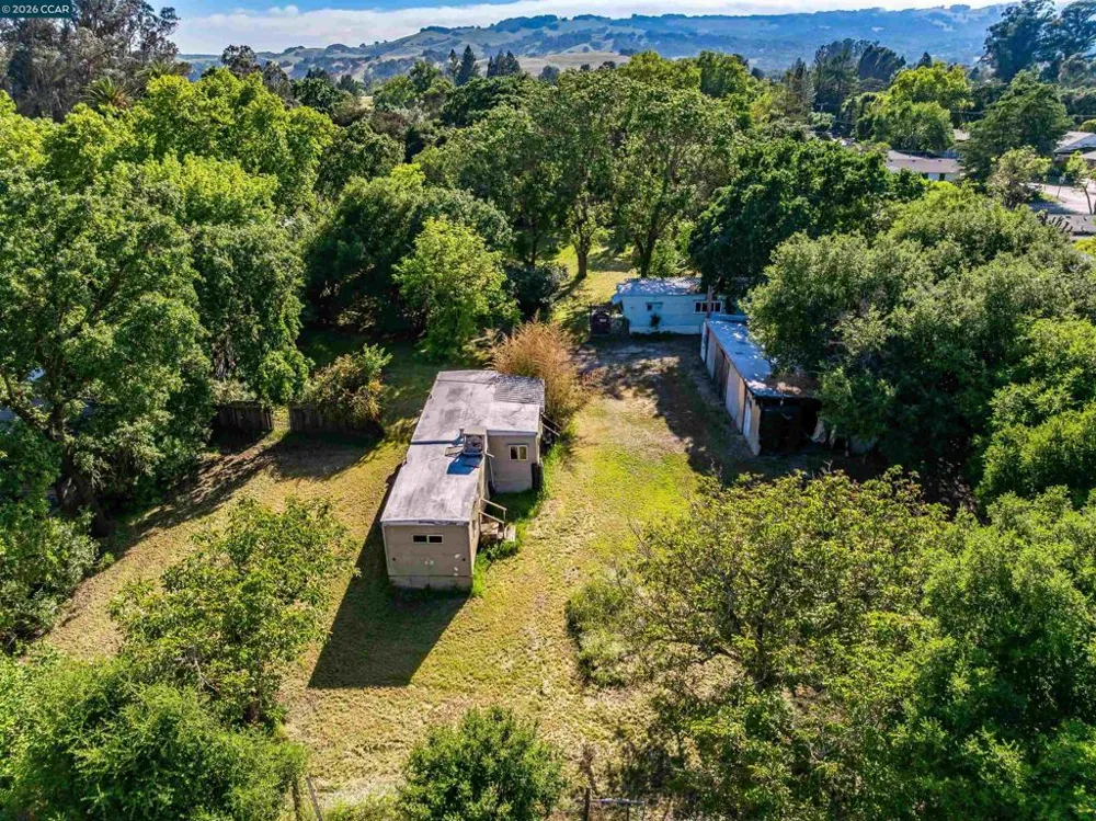 19317 Olive Ave Sonoma, CA 95476