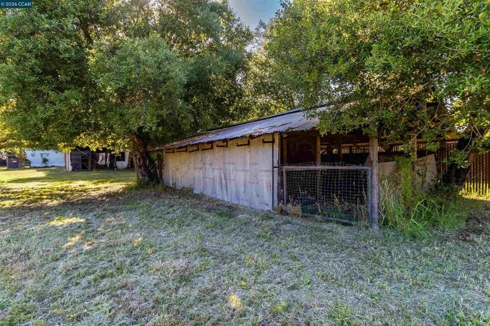 19317 Olive Ave Sonoma, CA 95476