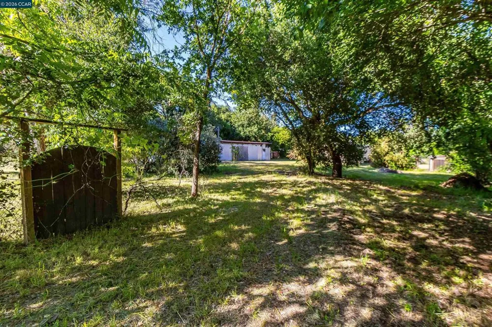 19317 Olive Ave Sonoma, CA 95476