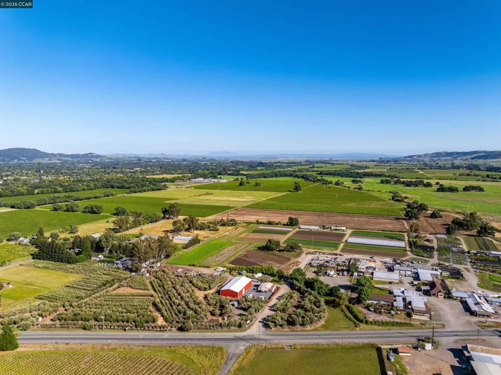 19317 Olive Ave Sonoma, CA 95476