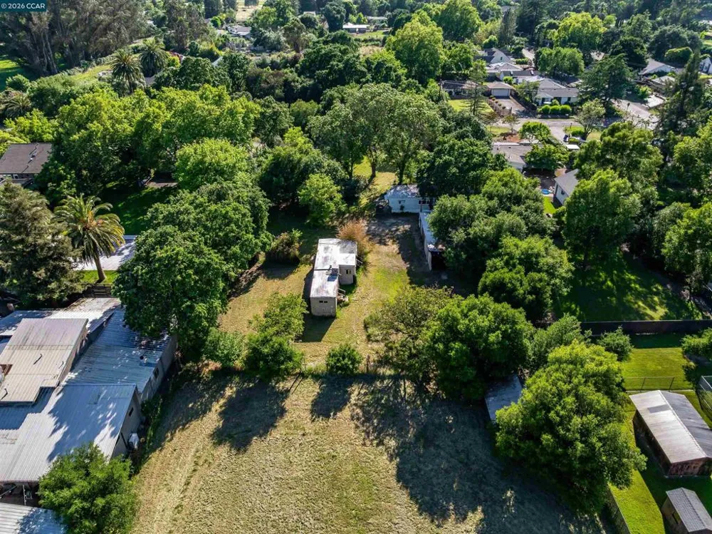 19317 Olive Ave Sonoma, CA 95476