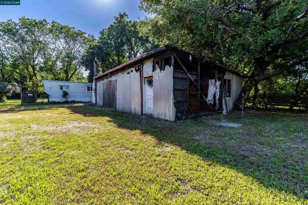 19317 Olive Ave Sonoma, CA 95476