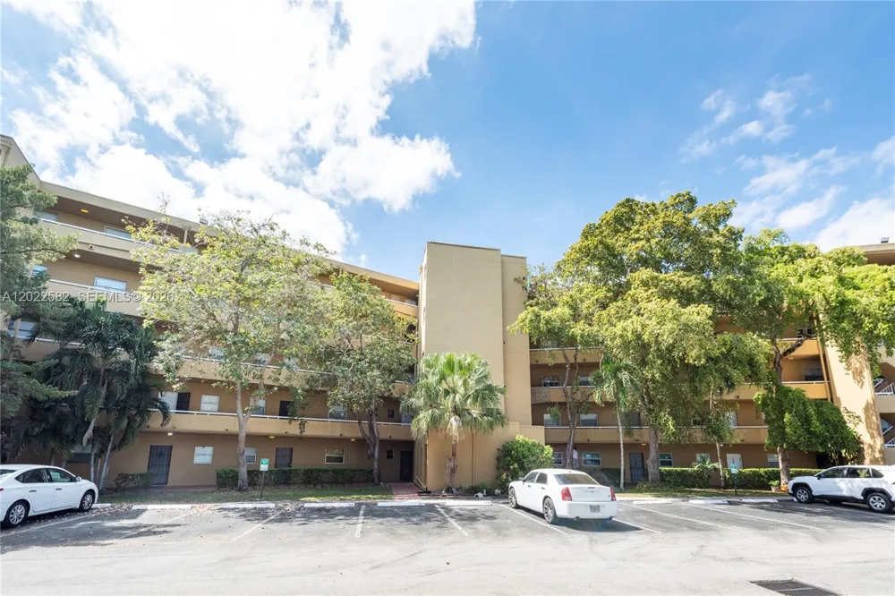 4111 Stirling Rd #509 Dania Beach, FL 33314