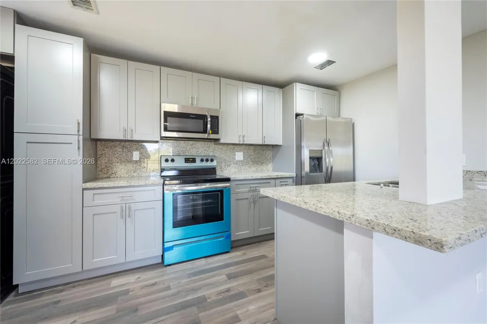 4111 Stirling Rd #509 Dania Beach, FL 33314