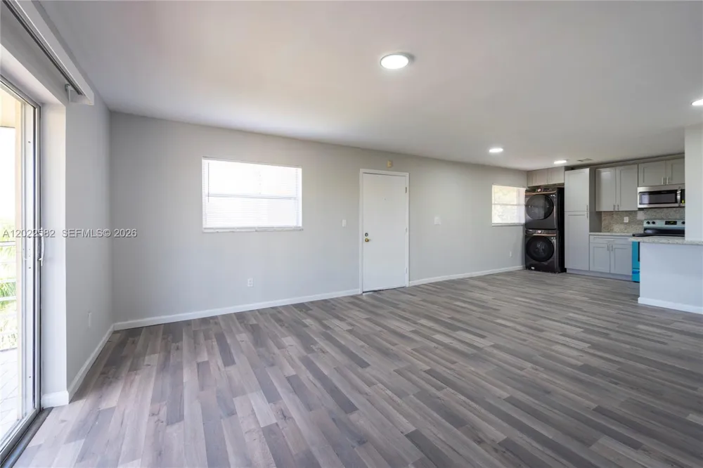 4111 Stirling Rd #509 Dania Beach, FL 33314