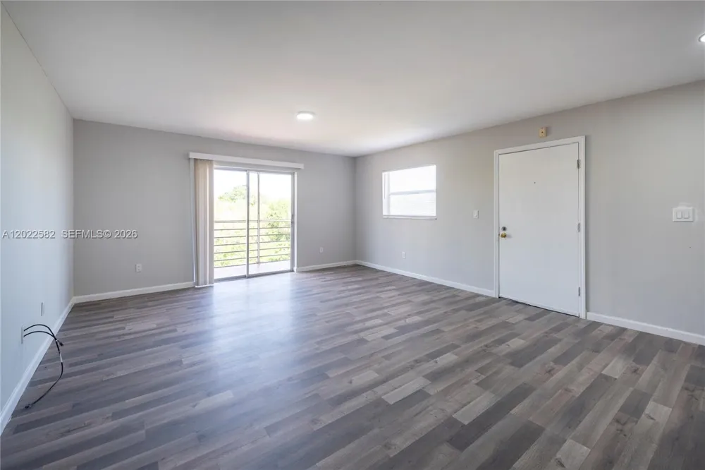 4111 Stirling Rd #509 Dania Beach, FL 33314