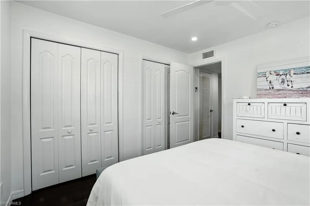 1063 22nd Avenue Naples, FL 34103
