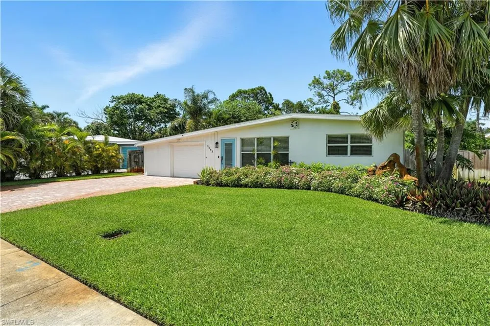 1063 22nd Avenue Naples, FL 34103