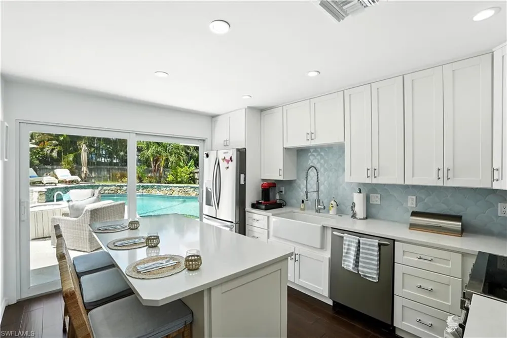 1063 22nd Avenue Naples, FL 34103