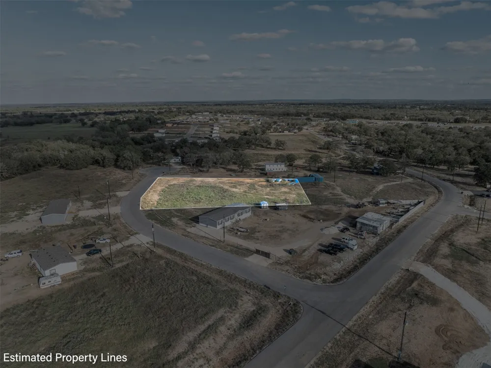 150 Azalea Corner Dale, TX 78616