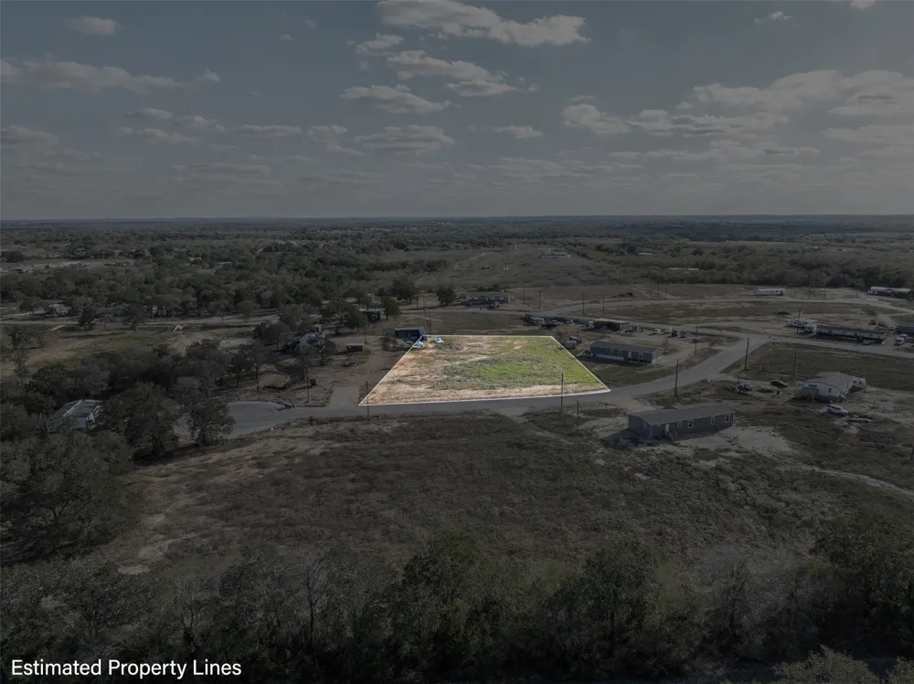 150 Azalea Corner Dale, TX 78616