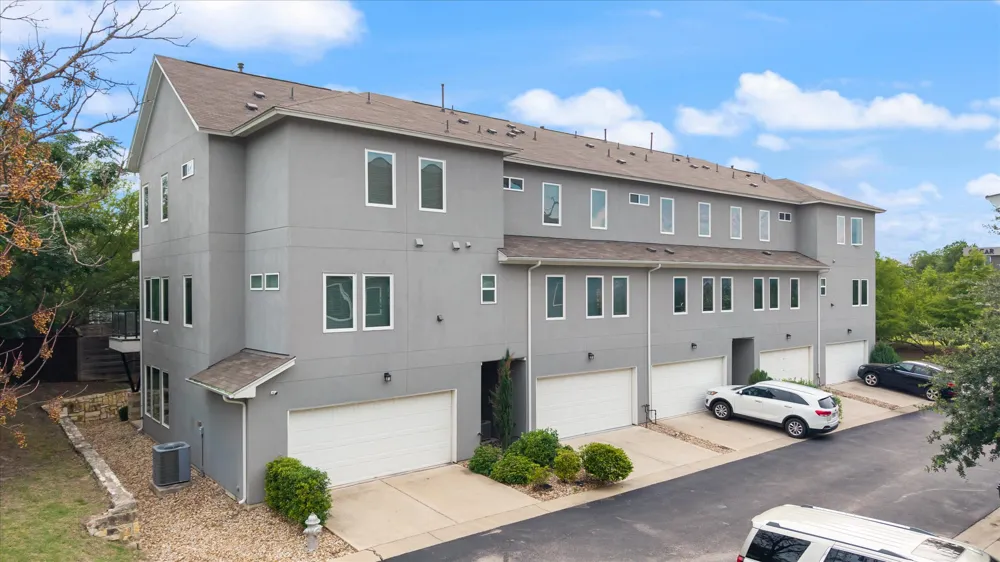 7209 Bassett Court Austin, TX 78741