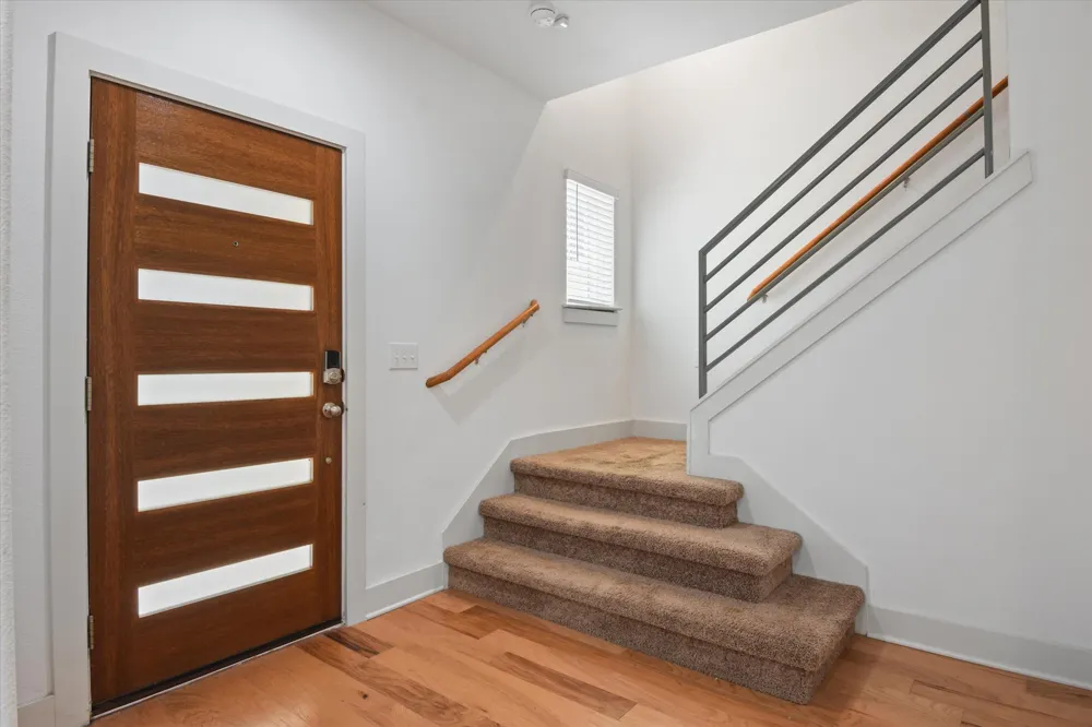 7209 Bassett Court Austin, TX 78741