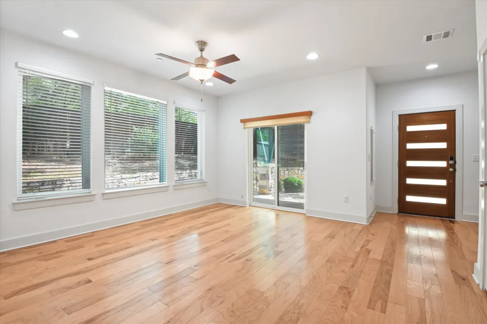 7209 Bassett Court Austin, TX 78741
