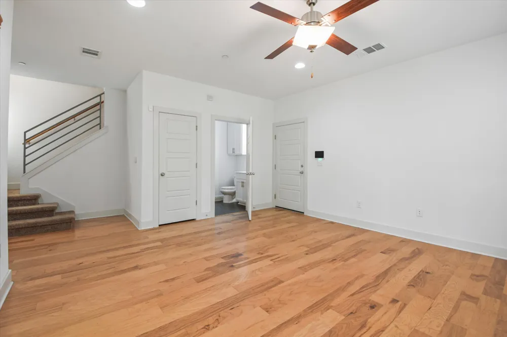 7209 Bassett Court Austin, TX 78741