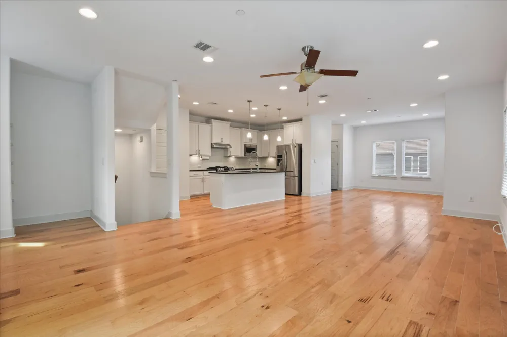 7209 Bassett Court Austin, TX 78741