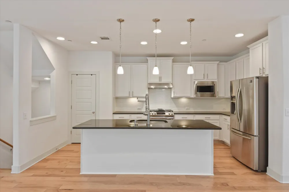 7209 Bassett Court Austin, TX 78741