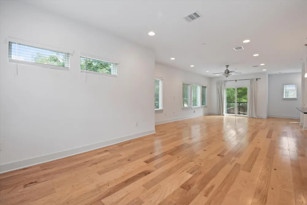 7209 Bassett Court Austin, TX 78741
