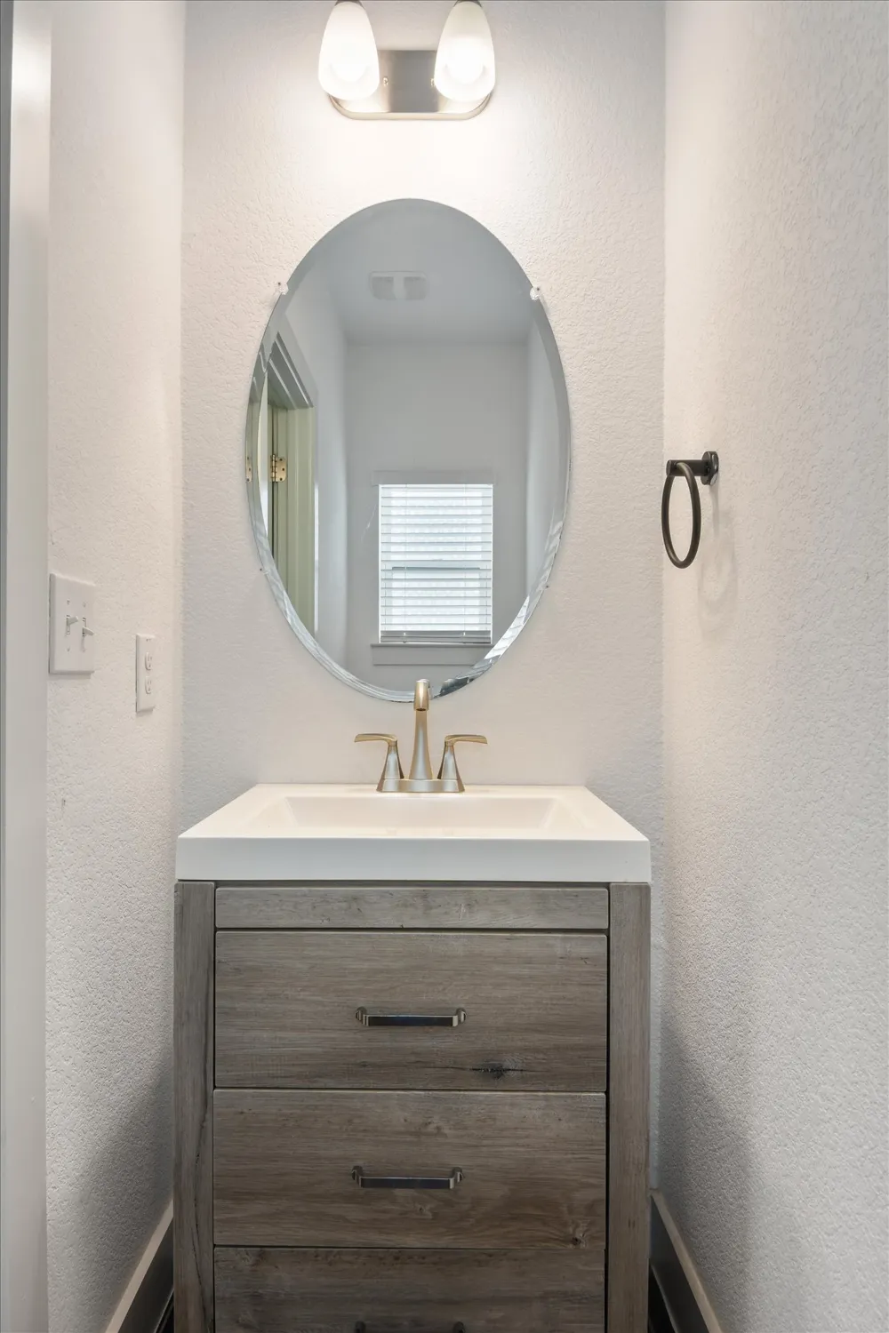 7209 Bassett Court Austin, TX 78741