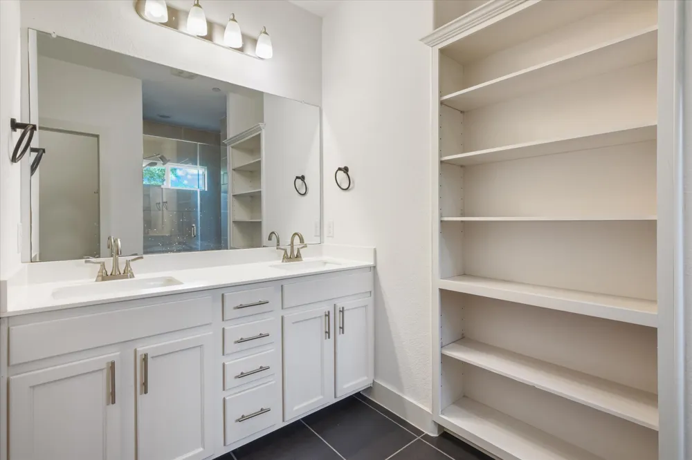 7209 Bassett Court Austin, TX 78741