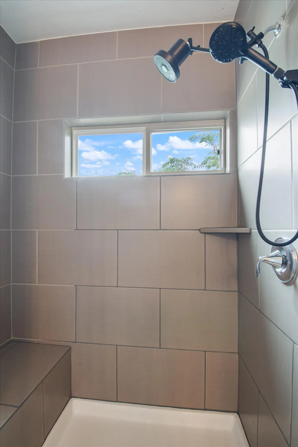7209 Bassett Court Austin, TX 78741