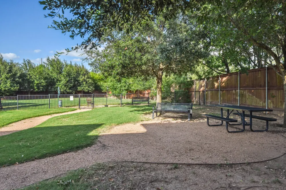 7209 Bassett Court Austin, TX 78741