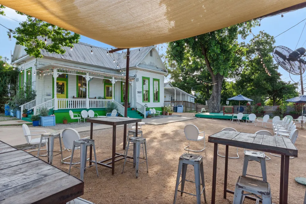 7209 Bassett Court Austin, TX 78741