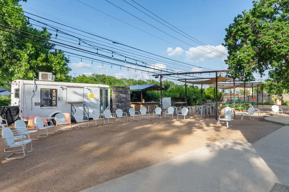 7209 Bassett Court Austin, TX 78741