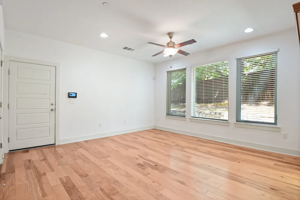 7209 Bassett Court Austin, TX 78741