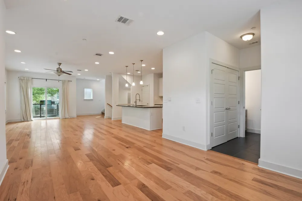 7209 Bassett Court Austin, TX 78741