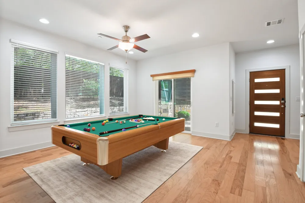 7209 Bassett Court Austin, TX 78741