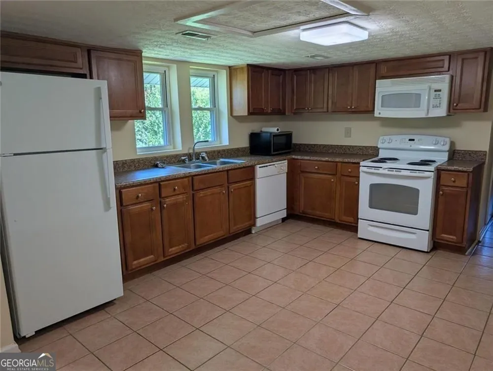 201 Club RD Buchanan, GA 30113