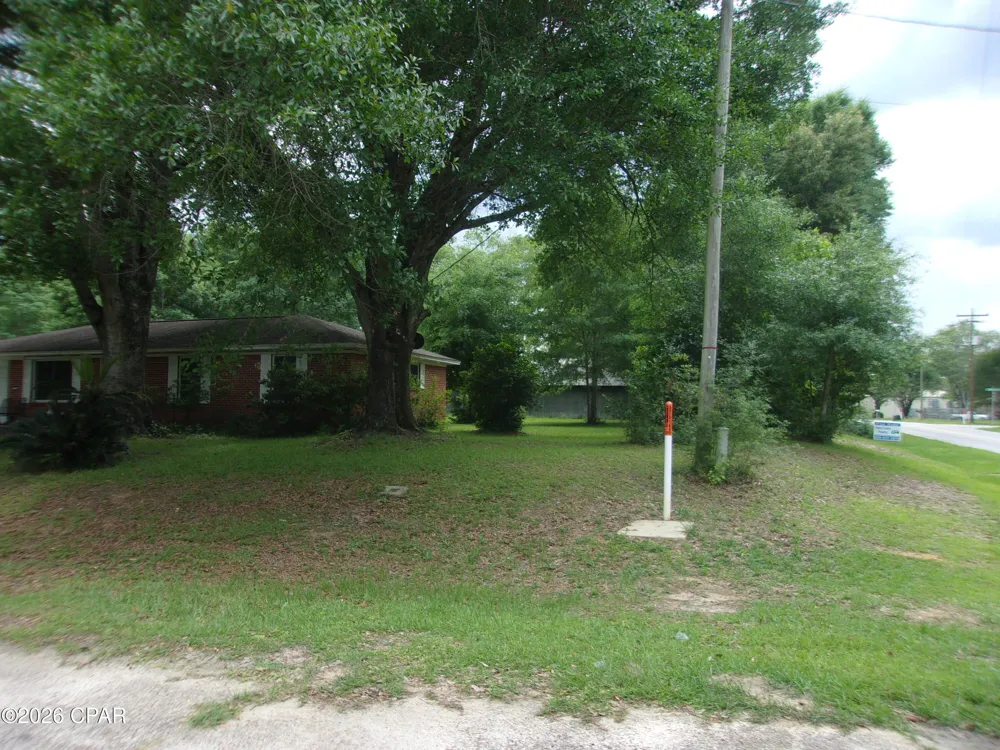 3330 Rolling Hills Circle #B Bonifay, FL 32425