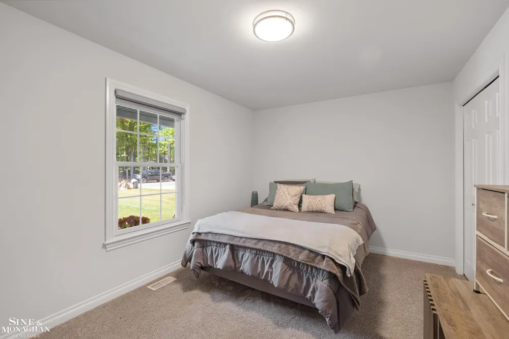 9279 Oakdale Street Clay Township, MI 48001