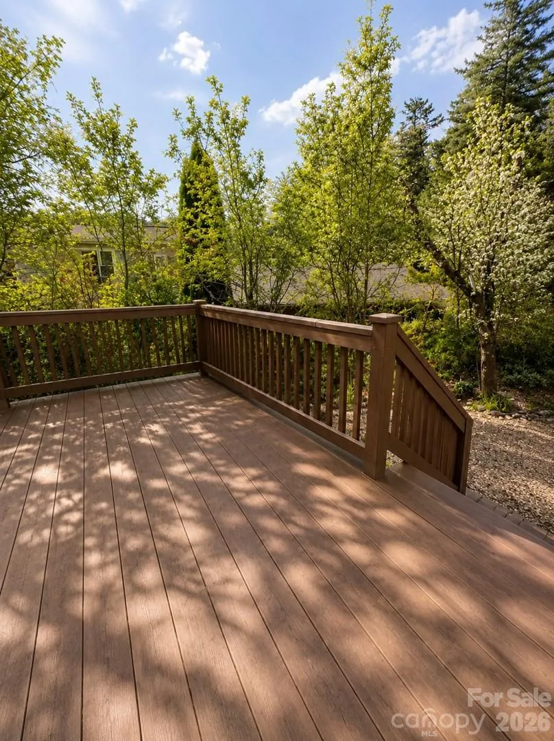 99 Willow Way Hendersonville, NC 28739
