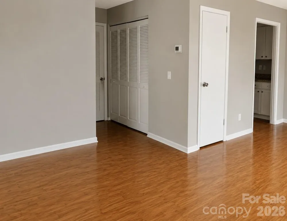 99 Willow Way Hendersonville, NC 28739