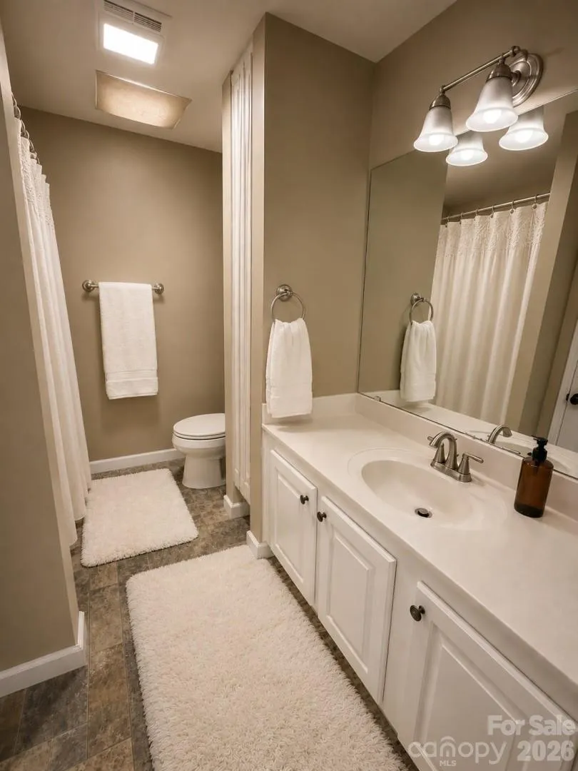 99 Willow Way Hendersonville, NC 28739