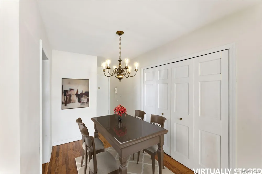16 Main Street #2K East Rockaway, NY 11518